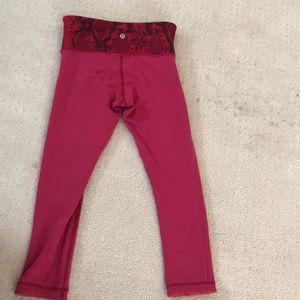 Lulu Cropped Leggings